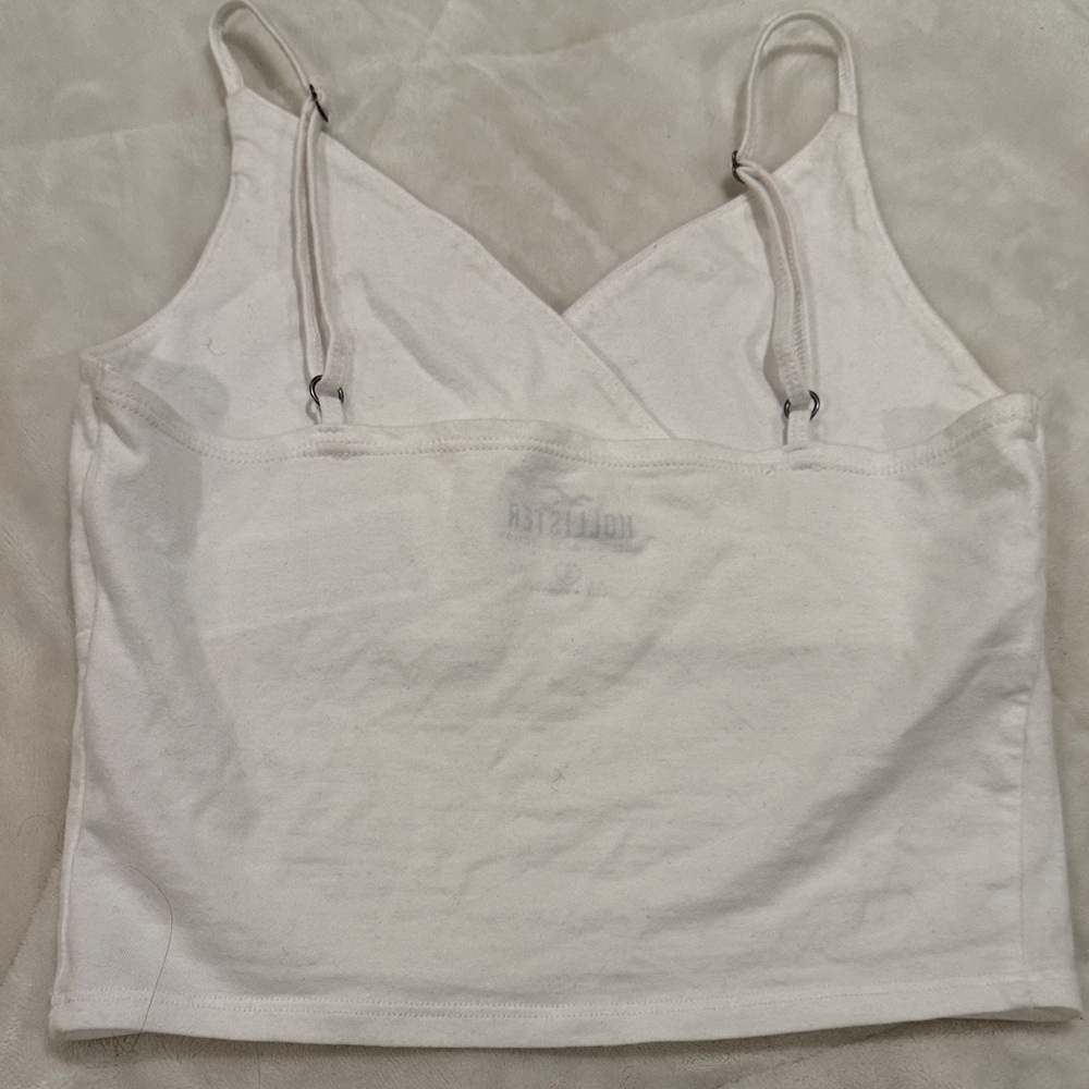 Hollister Cream Top with Silver Accent - Picture 5 of 7